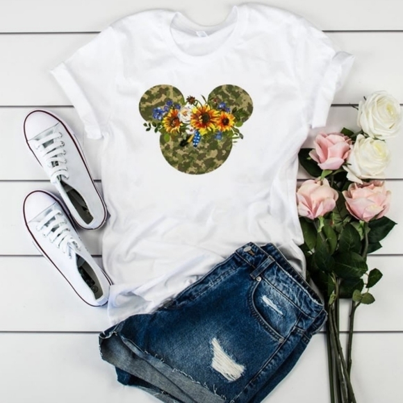 Chase NWOT Mickey Leopard or Camo Floral Graphic Soft Stretchy White Tee - Picture 2 of 3